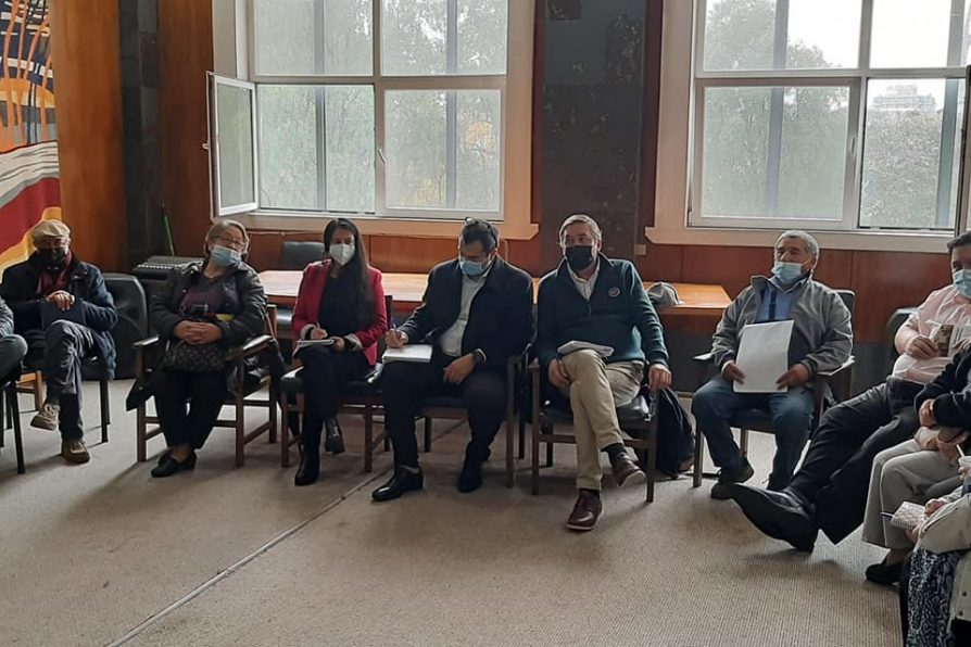 Nuevo Seremi de Transporte se reúne con vecinos en Osorno para avanzar en sus demandas