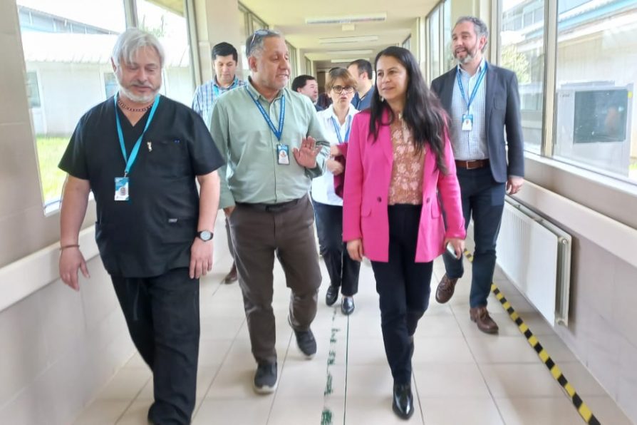 Autoridades revisan avance de obras de salud en la provincia de Osorno